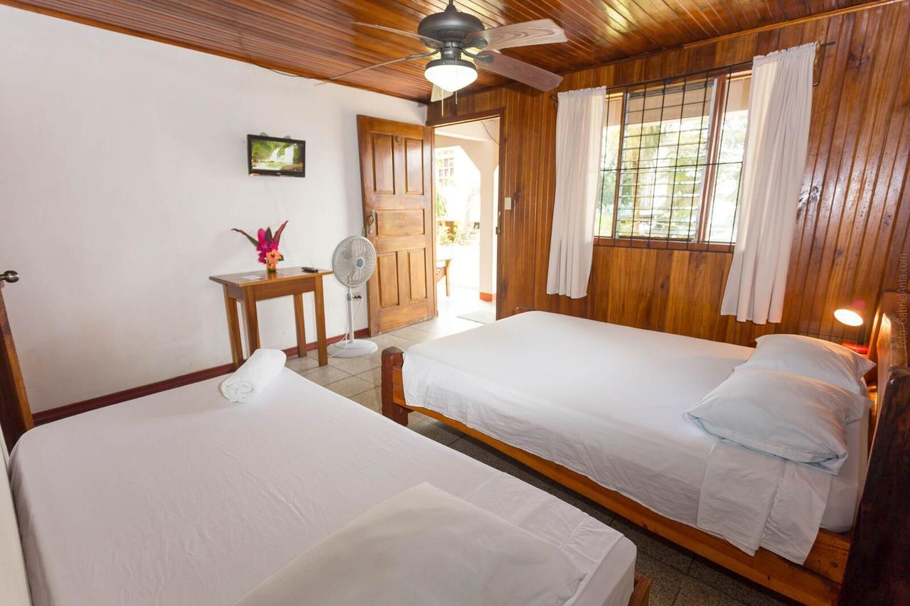 Cabinas Arrecife Cahuita Luaran gambar