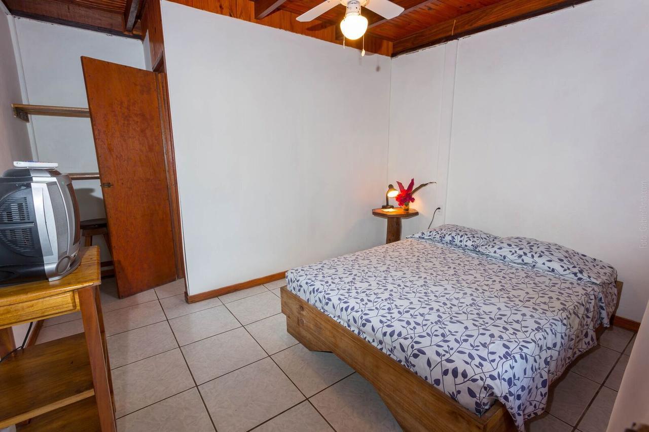 Cabinas Arrecife Cahuita Luaran gambar