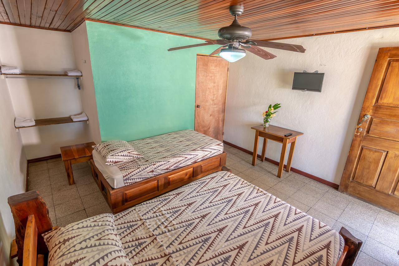 Cabinas Arrecife Cahuita Luaran gambar