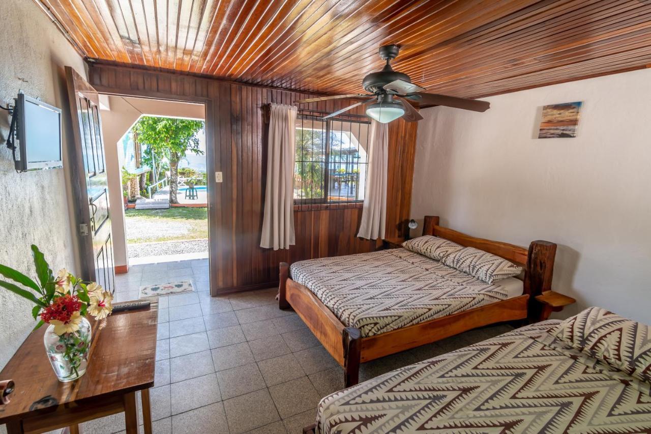 Cabinas Arrecife Cahuita Luaran gambar