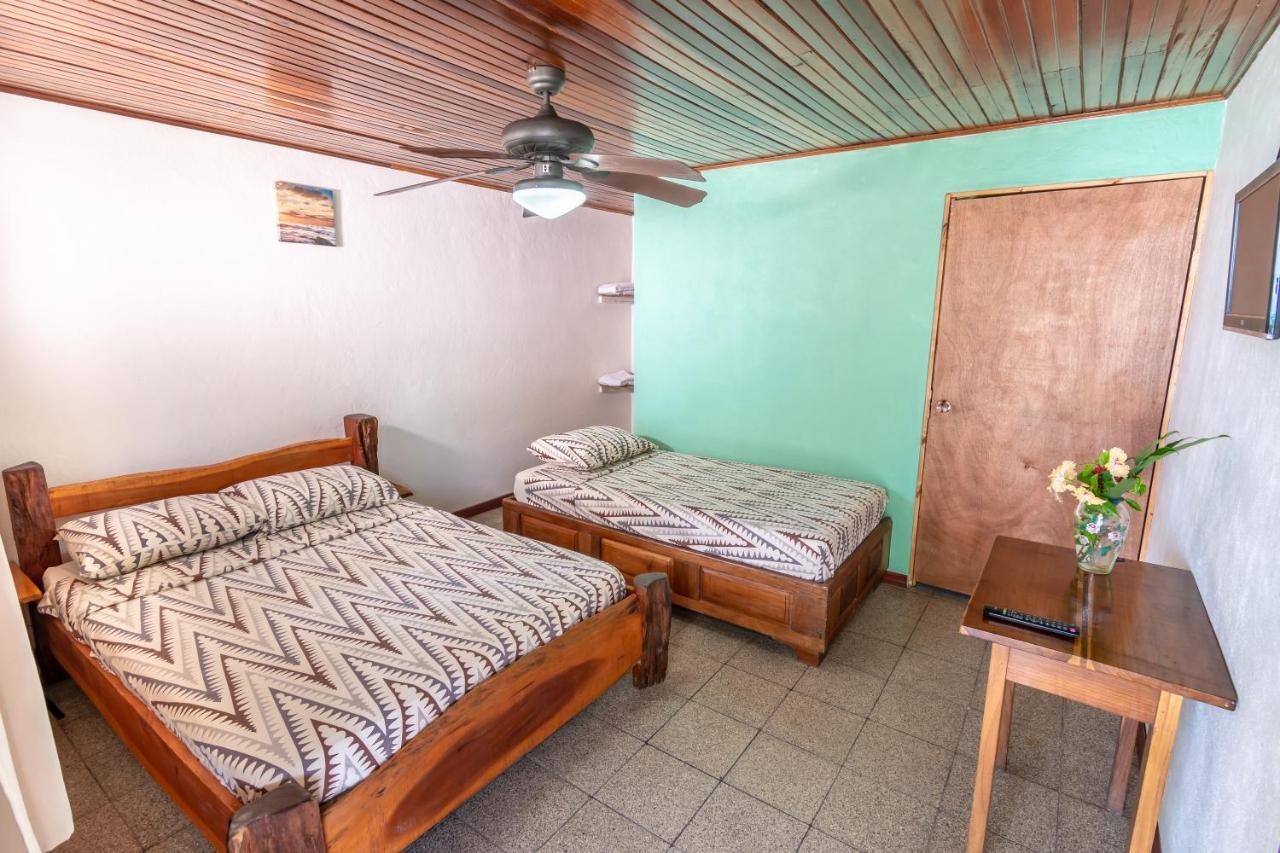 Cabinas Arrecife Cahuita Luaran gambar