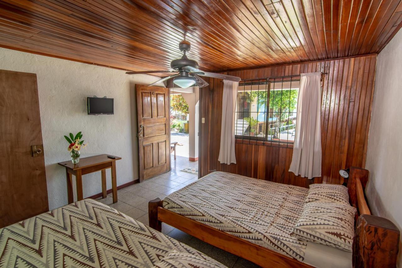 Cabinas Arrecife Cahuita Luaran gambar